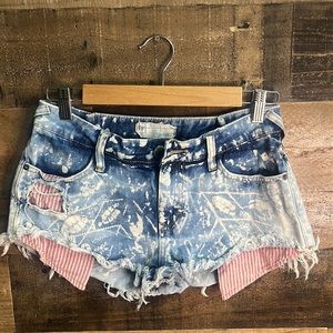 Free People Bleach Wash Distressed Red Stripe Pocket Cutoff Denim Jean Shorts
